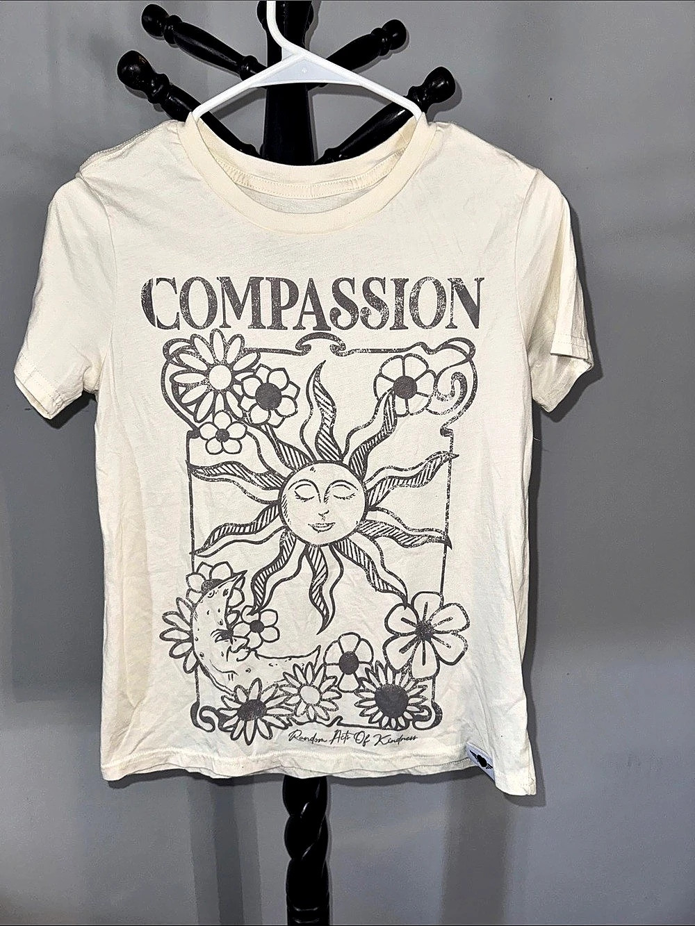 Aeropostale Graphic Short Sleeve Tee Size Small 31.T